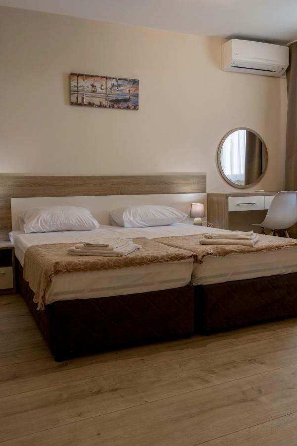 Margis Home Burgas Exterior foto