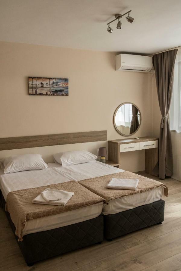 Margis Home Burgas Exterior foto